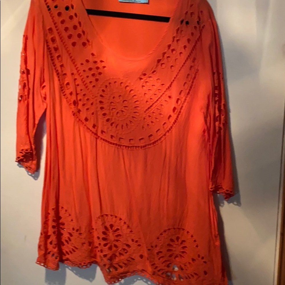 Coral top
